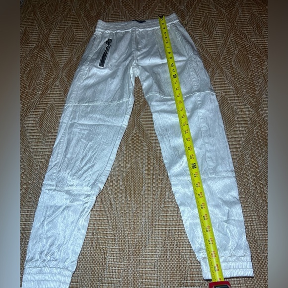 RtA Women's Finn Cropped White Jogger Pants,Zipper Pocket,XS,Great Condition - Picture 6 of 7
